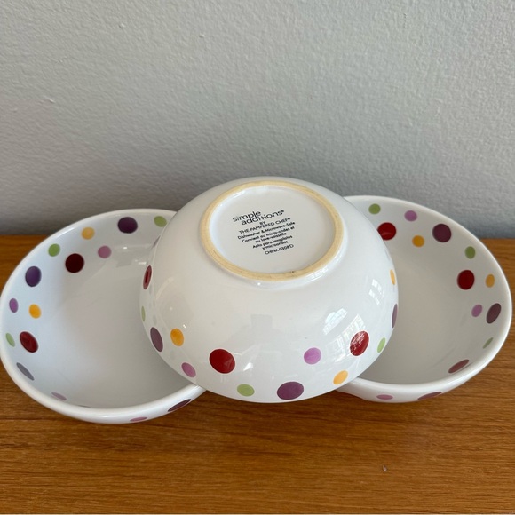 The Pampered Chef - simple addi+ions - Dots - set of 3 small 6” bowls - Picture 3 of 9